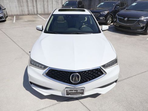 Used 2018 Acura TLX V6 w/ Technology Package FWD image 11