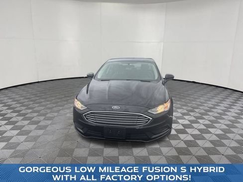 Used 2018 Ford Fusion S FWD image 2