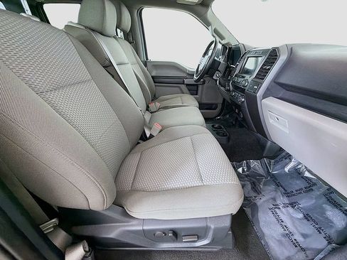 Used 2019 Ford F150 XLT w/ Equipment Group 302A Luxury AWD/4WD image 23