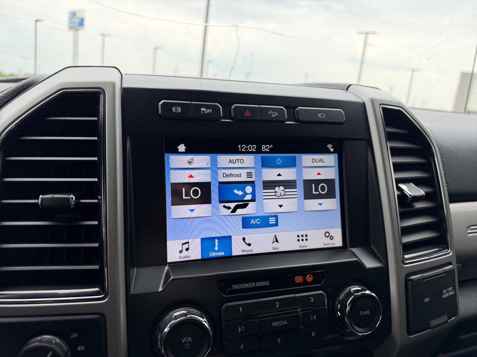 Certified 2019 Ford F350 Lariat w/ Lariat Ultimate Package AWD/4WD image 27