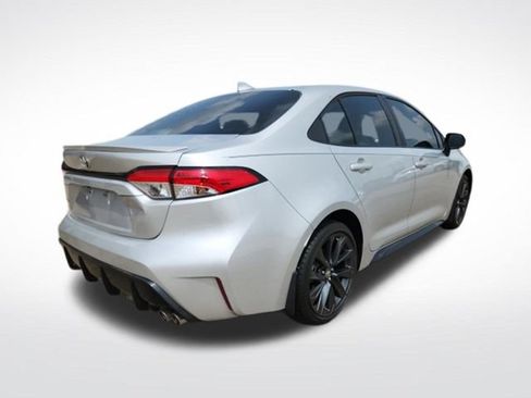 Used 2024 Toyota Corolla SE FWD image 9
