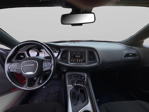 Used 2023 Dodge Challenger SXT RWD image 18