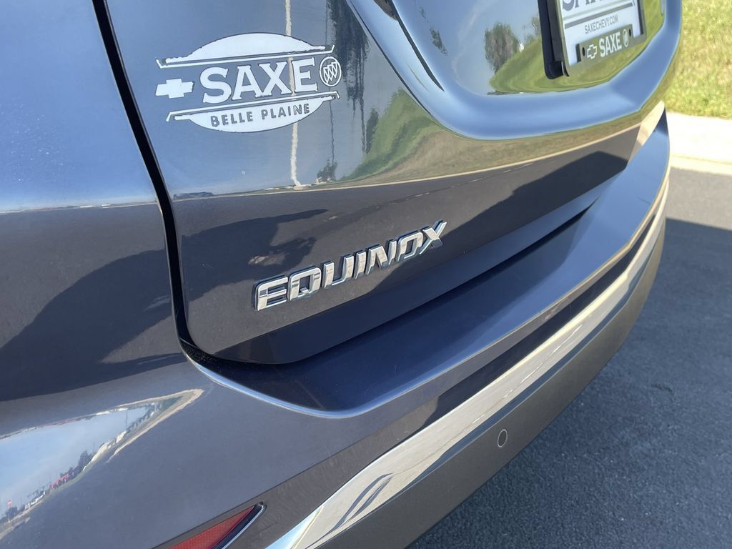 Used 2018 Chevrolet Equinox LT FWD image 27