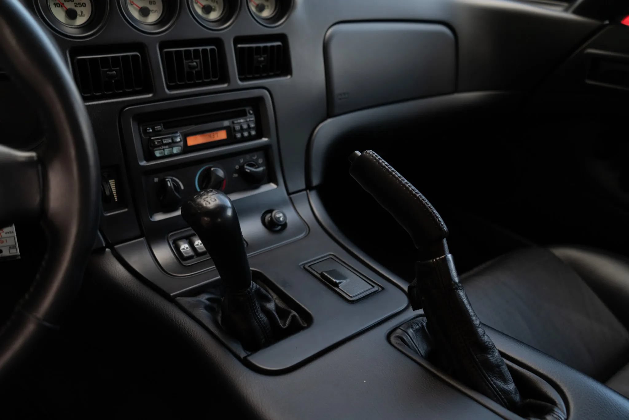 Used 1997 Dodge Viper GTS RWD image 25