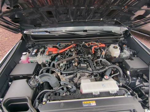 Used 2024 Toyota Tacoma TRD Sport AWD/4WD image 26