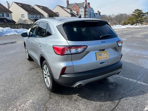 Used 2022 Ford Escape SEL image 8
