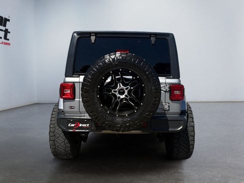 Used 2020 Jeep Wrangler Unlimited Sahara AWD/4WD image 15