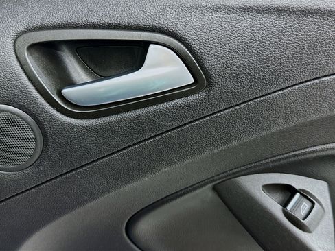 Used 2019 Ford Escape Titanium image 30