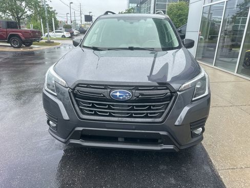 Used 2022 Subaru Forester Premium AWD/4WD image 7