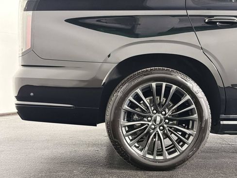 Used 2026 Cadillac Escalade Platinum Sport AWD/4WD image 21