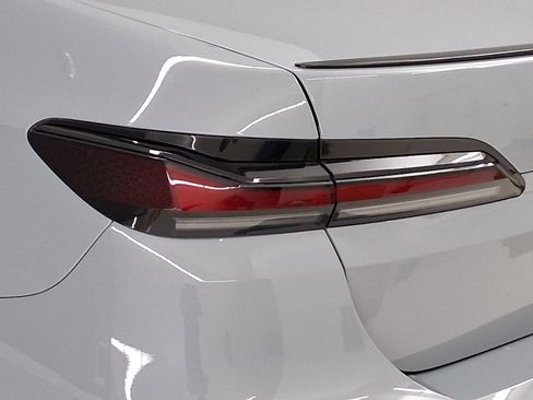 New 2026 BMW 740i w/ Premium Package image 11