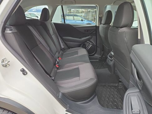Used 2025 Subaru Outback image 16