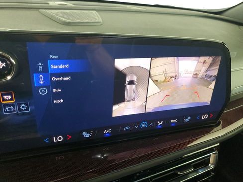 New 2026 Chevrolet Traverse Z71 w/ Enhanced Driving Package image 21