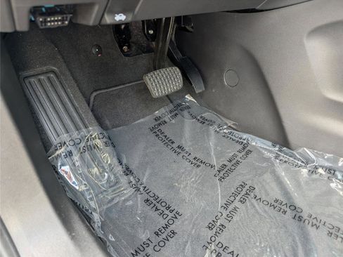 Used 2022 Chevrolet Equinox LT FWD image 13