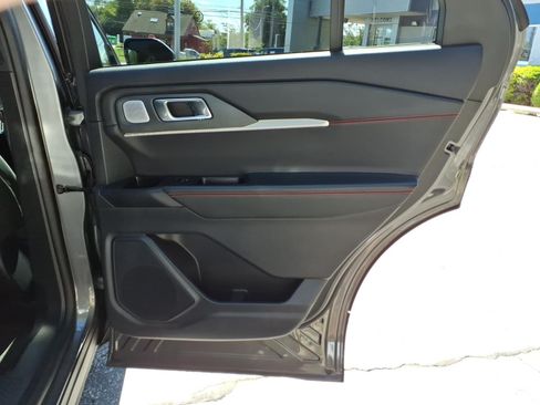 Certified 2025 Ford Explorer ST w/ Sun And Sound Package AWD/4WD image 31