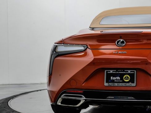 Used 2021 Lexus LC 500 Convertible w/ Touring Package RWD image 18