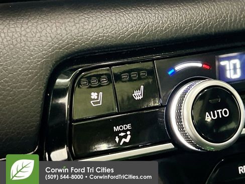 Used 2023 Honda Pilot Elite image 25