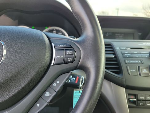 Used 2009 Acura TSX w/ Technology Package image 24