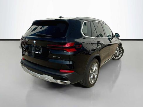 Used 2024 BMW X5 xDrive40i w/ Premium Package AWD/4WD image 3
