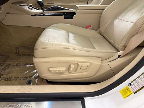 Used 2015 Lexus ES 300h w/ Navigation System Package FWD image 14
