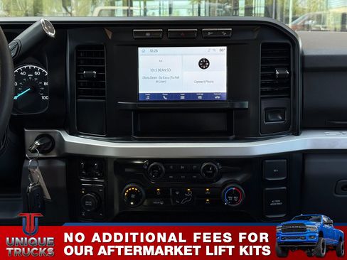 Used 2024 Ford F250 XLT w/ FX4 Off-Road Package AWD/4WD image 40