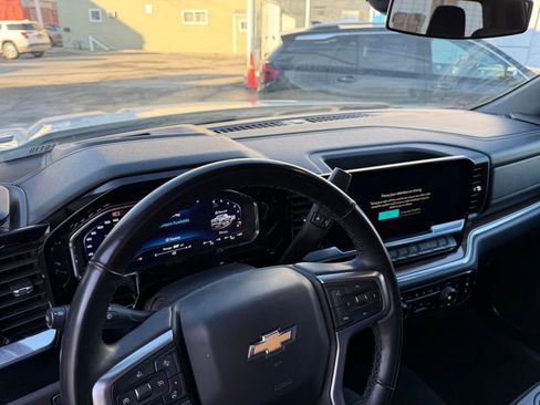 Used 2025 Chevrolet Silverado 1500 LT image 22