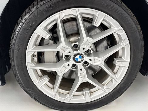 Used 2025 BMW 330i xDrive Sedan w/ M Sport Package AWD/4WD image 31