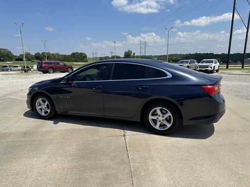 Used 2017 Chevrolet Malibu LS FWD image 5