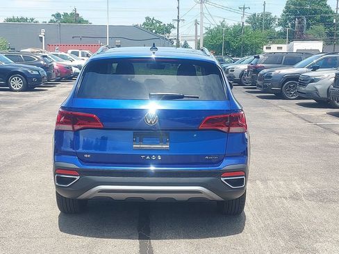 Used 2023 Volkswagen Taos SE AWD/4WD image 6