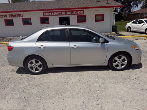 Used 2013 Toyota Corolla LE w/ Premium Pkg FWD image 2