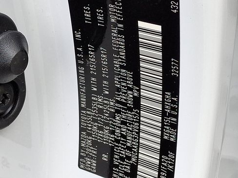 Used 2023 Toyota Corolla Cross LE image 26