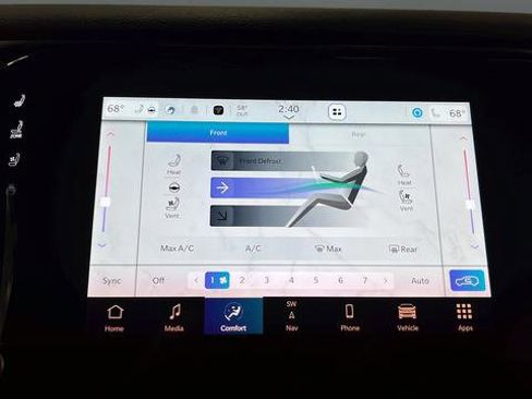 Used 2023 Jeep Wagoneer L 4WD w/ Premium Group I image 18