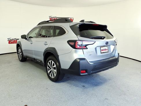 Certified 2025 Subaru Outback Premium w/ Popular Package #1A image 2