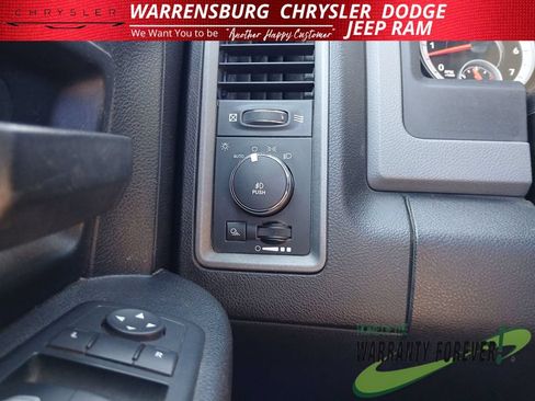 Used 2014 RAM 1500 Express AWD/4WD image 28