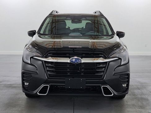 Used 2025 Subaru Ascent Touring AWD/4WD image 3