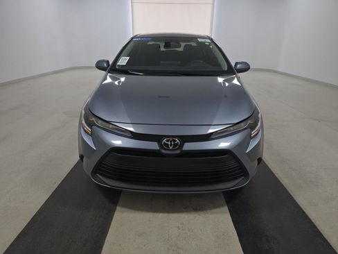 Used 2024 Toyota Corolla LE FWD image 2