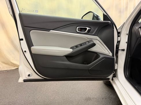 Used 2025 Acura Integra FWD image 12