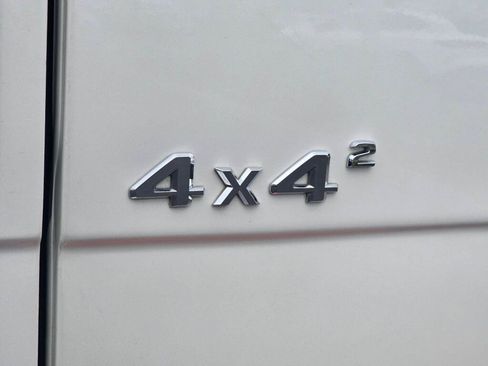 Used 2018 Mercedes-Benz G 550 Squared image 39