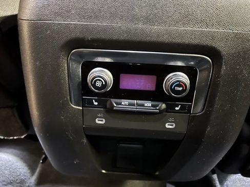 Used 2023 Chevrolet Tahoe Premier image 21