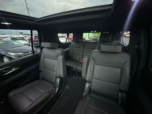 Used 2023 Chevrolet Suburban High Country w/ Premium Package 2 image 23