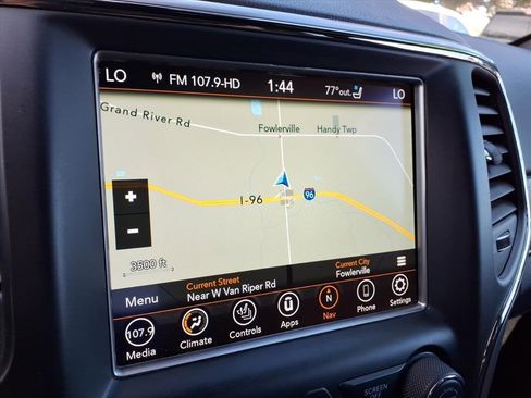 Used 2018 Jeep Grand Cherokee High Altitude image 15