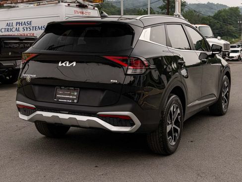 Used 2025 Kia Sportage EX AWD/4WD image 4