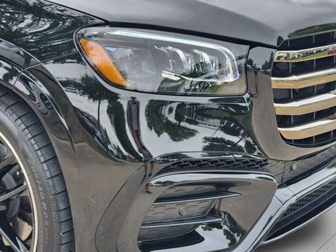 Used 2024 Mercedes-Benz GLS 580 4MATIC image 38