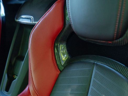 Used 2020 Chevrolet Corvette Stingray Preferred Cpe w/ 2LT Preferred Equipment Group RWD image 21