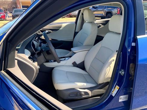 Used 2023 Chevrolet Malibu LT image 8