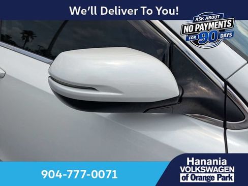 Used 2020 Honda CR-V Touring image 11