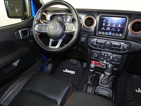Used 2021 Jeep Gladiator Mojave AWD/4WD image 9