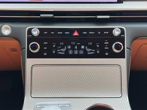 New 2026 Genesis GV80 2.5T Advanced AWD/4WD image 18