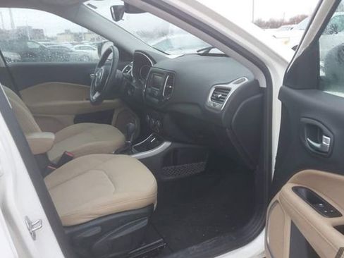 Used 2018 Jeep Compass Sport FWD image 5