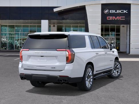 New 2026 GMC Yukon XL Denali Ultimate w/ LPO, Illumination Package image 4